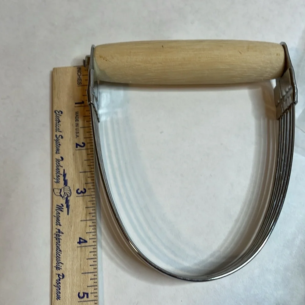 Kitchen Tools (2 are Pampered Chef)